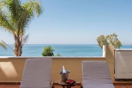 Relax Frente Al Mar Apartment เบนัลมาเดนา ภายนอก รูปภาพ