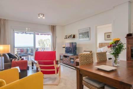 Relax Frente Al Mar Apartment เบนัลมาเดนา ภายนอก รูปภาพ